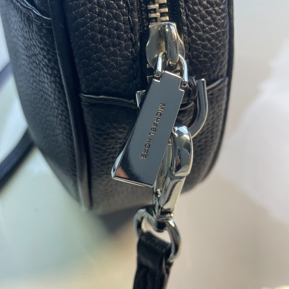 Michael Kors Pebble Leather Circle Canteen Crossbody - Picture 6 of 7